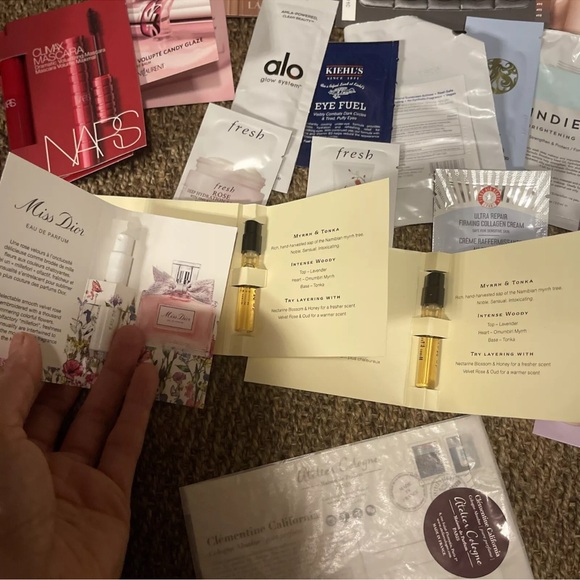 Bundle of samples and more - Picture 5 of 14